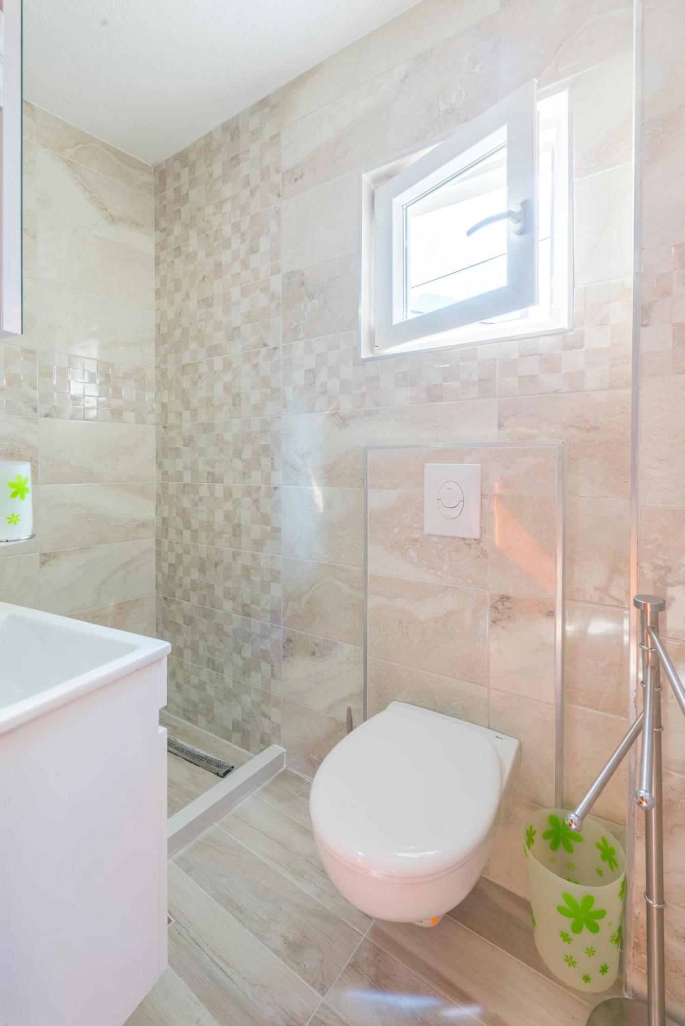 Roma Apartman Baska Voda